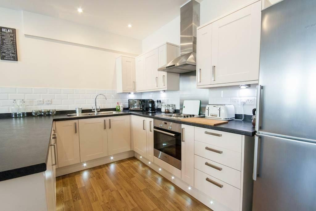 The Broadmead Forest - Spacious City Centre 3Bdr Apartment Bristol Eksteriør billede