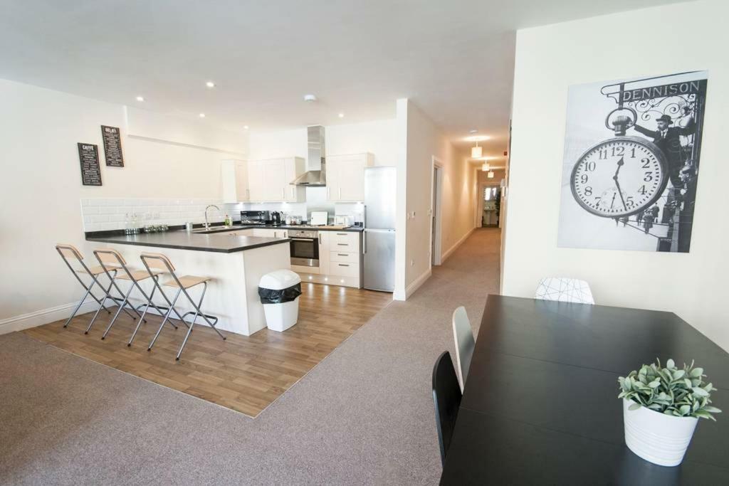 The Broadmead Forest - Spacious City Centre 3Bdr Apartment Bristol Eksteriør billede